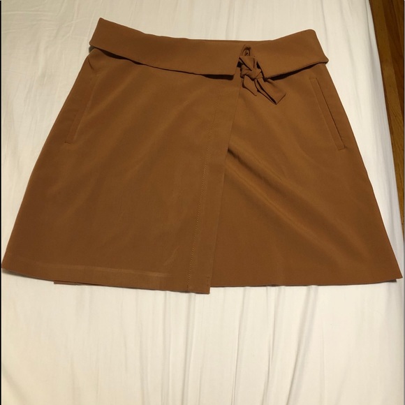 HOST PICK LOFT Skirt With Tie - Picture 2 of 3